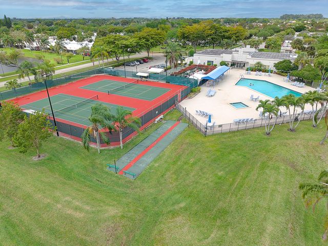 18900 Stewart Circle 7, Boca Raton, FL 33496