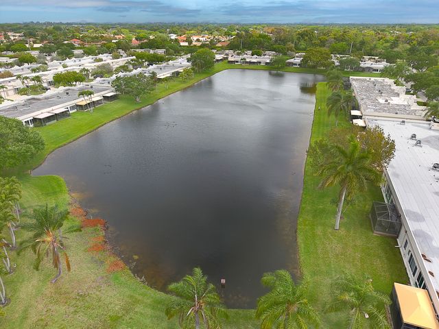 18900 Stewart Circle 7, Boca Raton, FL 33496