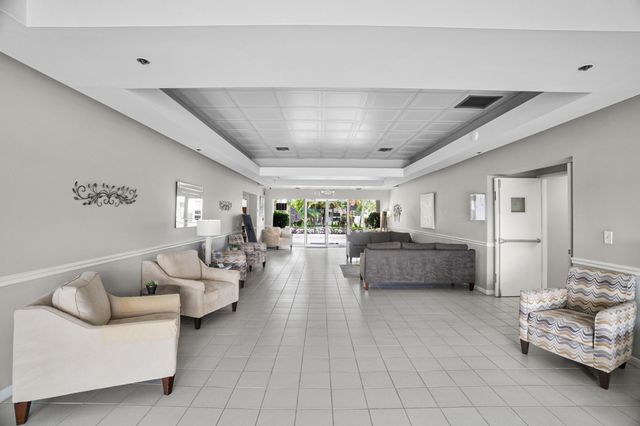 18900 Stewart Circle 7, Boca Raton, FL 33496