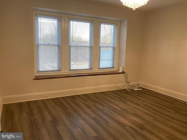 3027 SHANNON DR, Baltimore, MD 21213