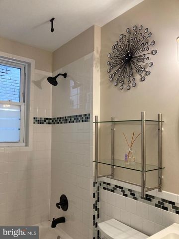 3027 SHANNON DR, Baltimore, MD 21213