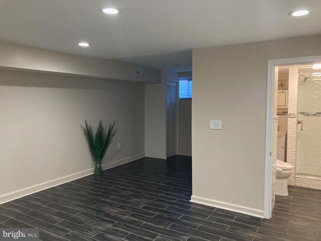 3027 SHANNON DR, Baltimore, MD 21213