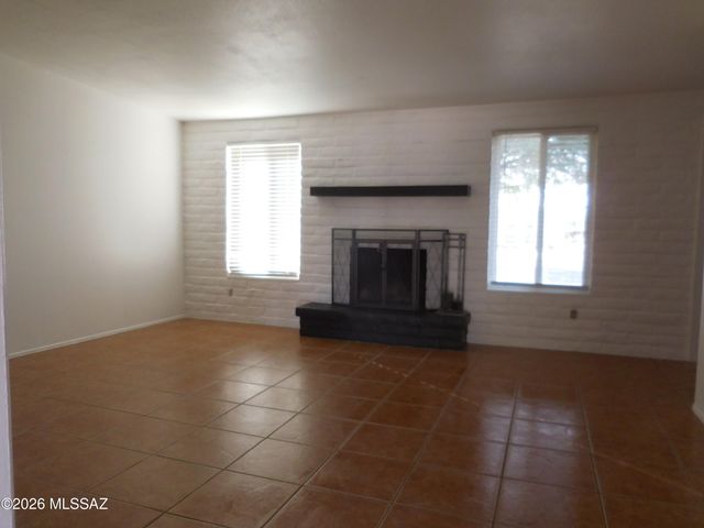 7220 E Edward Drive, Tucson, AZ 85730