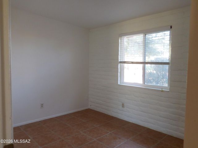 7220 E Edward Drive, Tucson, AZ 85730