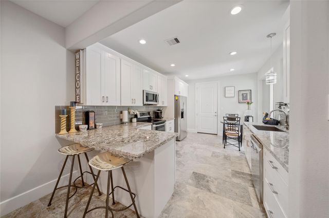 656 N Eldridge Parkway, Houston, TX 77079