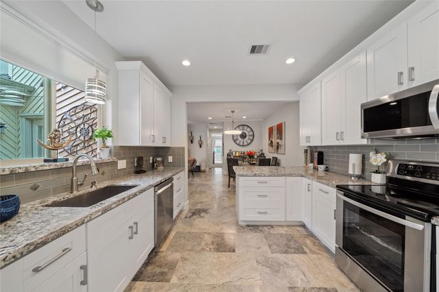 656 N Eldridge Parkway, Houston, TX 77079