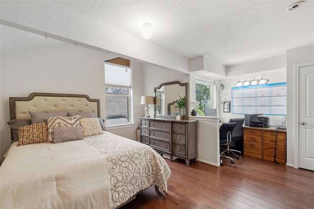 656 N Eldridge Parkway, Houston, TX 77079