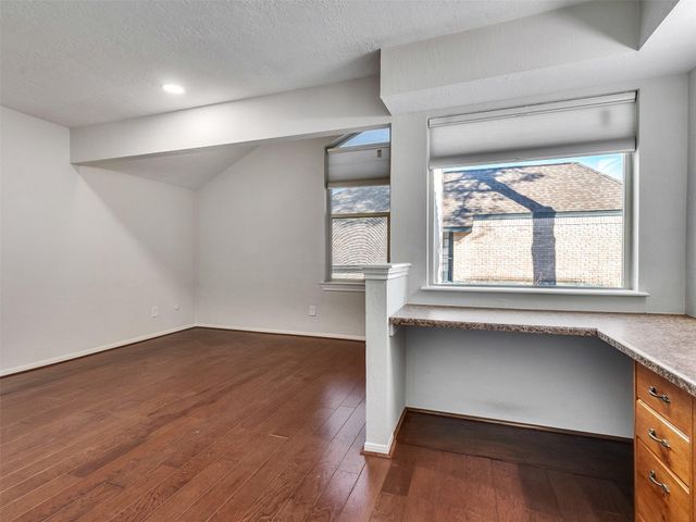 656 N Eldridge Parkway, Houston, TX 77079