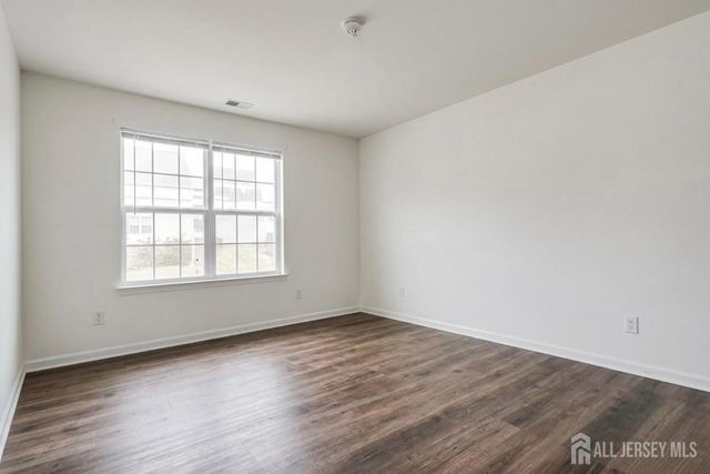 517 Waterford Drive, Edison, NJ 08817