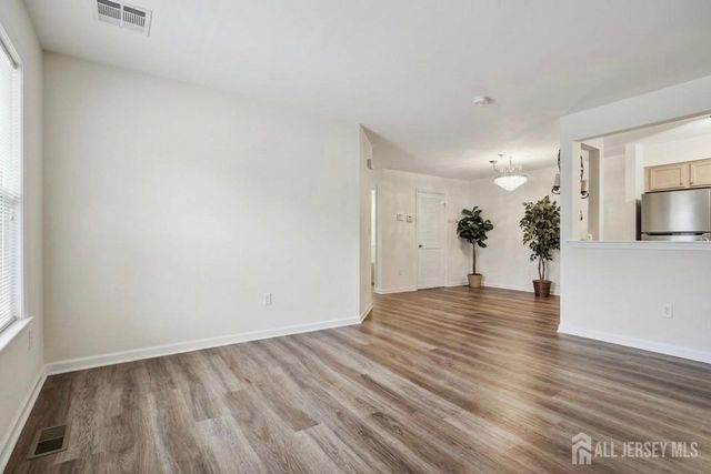 517 Waterford Drive, Edison, NJ 08817