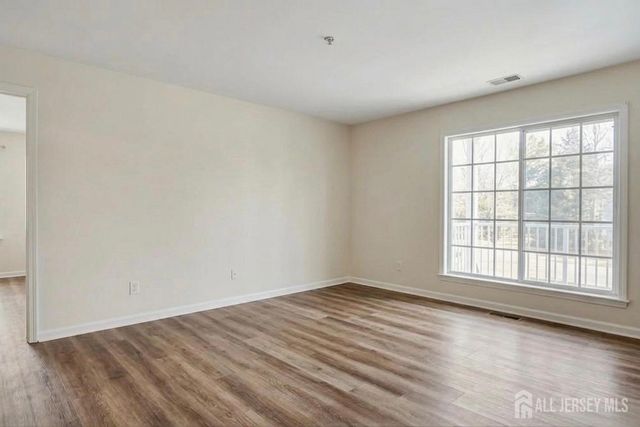 517 Waterford Drive, Edison, NJ 08817