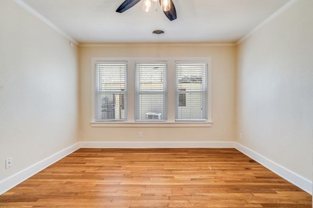 3728 Bunting Avenue, Fort Worth, TX 76107