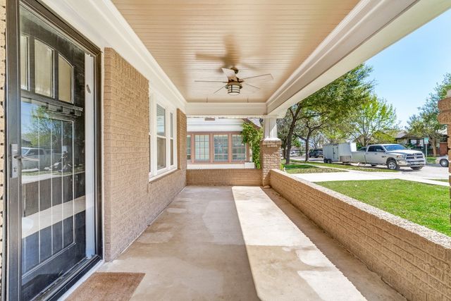 3728 Bunting Avenue, Fort Worth, TX 76107