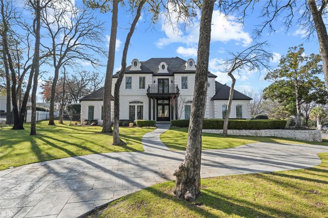 1804 Larkspur Court, Southlake, TX 76092