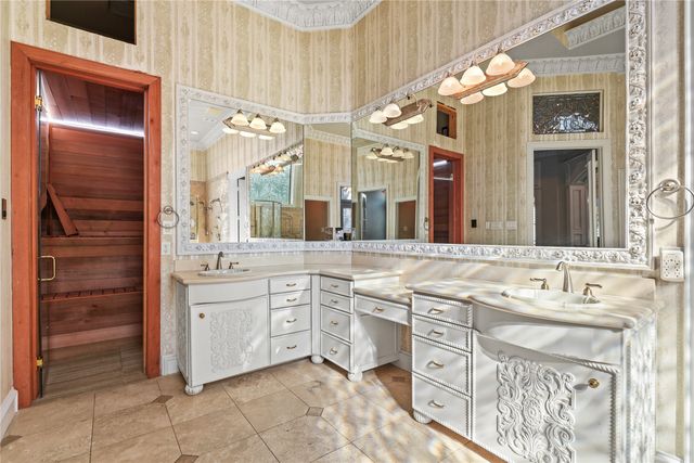 1804 Larkspur Court, Southlake, TX 76092