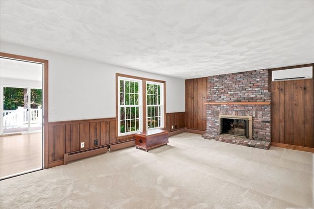 3 Wayside Ln, Acton, MA 01720