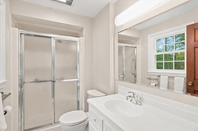 3 Wayside Ln, Acton, MA 01720