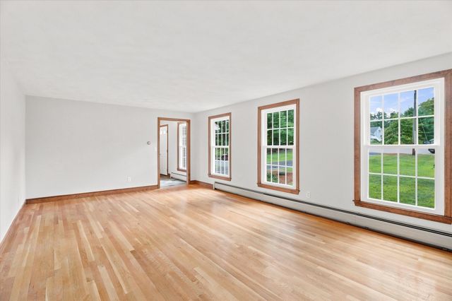 3 Wayside Ln, Acton, MA 01720