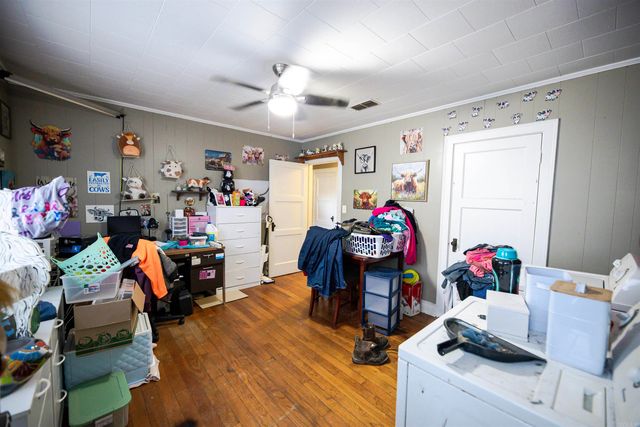 208 S Womble Ave, Camden, AR 71701