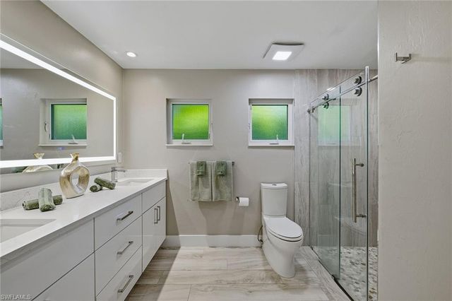 517 Turtle Hatch LN, Naples, FL 34103