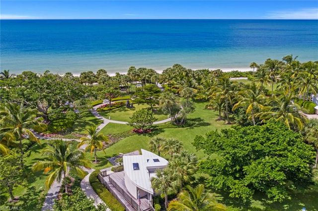 517 Turtle Hatch LN, Naples, FL 34103