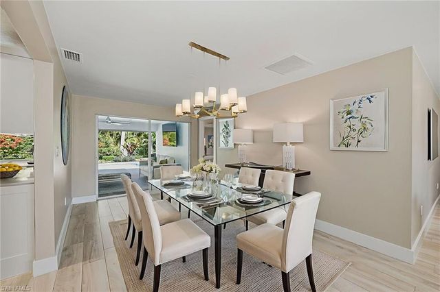 517 Turtle Hatch LN, Naples, FL 34103