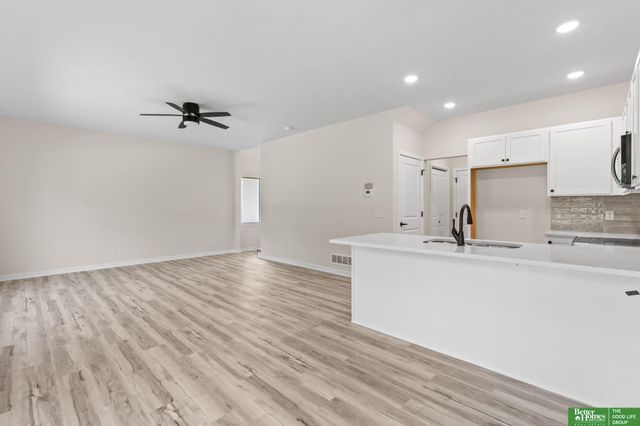 7122 N 79th Court, Omaha, NE 68122