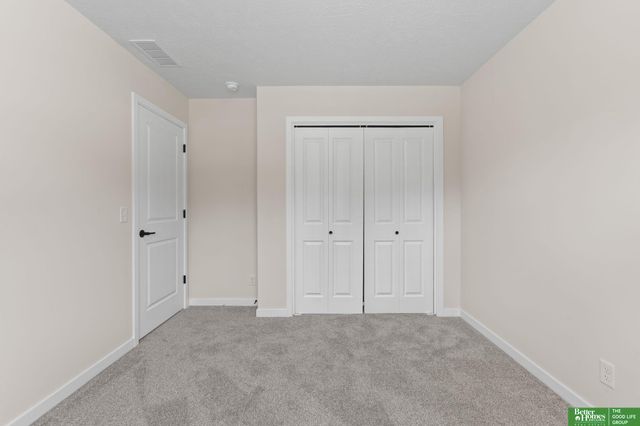 7122 N 79th Court, Omaha, NE 68122