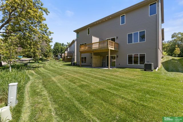 7122 N 79th Court, Omaha, NE 68122
