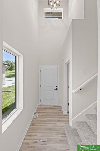7122 N 79th Court, Omaha, NE 68122