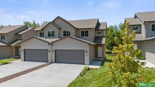 7122 N 79th Court, Omaha, NE 68122