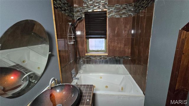 4236 W Aldine Avenue, St Louis, MO 63113
