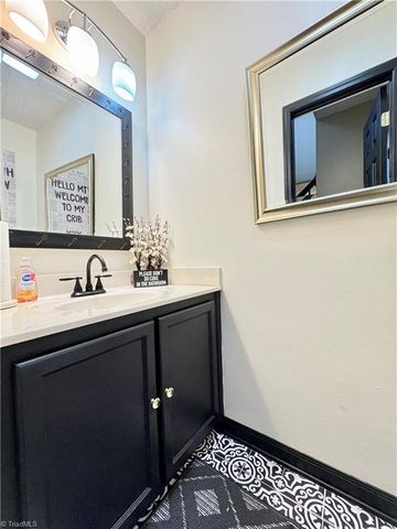 3770 Poplar Valley Lane, Winston-salem, NC 27127