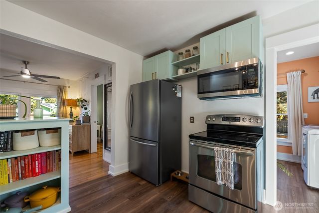 3421 SW Trenton Street, Seattle, WA 98126