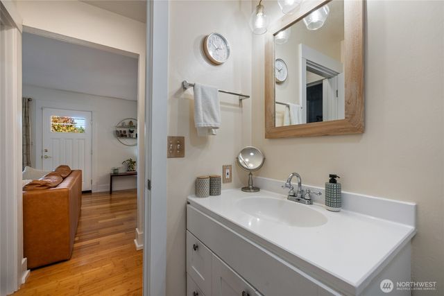 3421 SW Trenton Street, Seattle, WA 98126