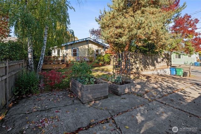3421 SW Trenton Street, Seattle, WA 98126