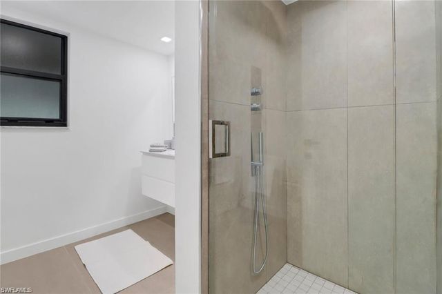 5964 Pelican Bay BLVD 434, Naples, FL 34108