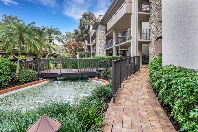 5964 Pelican Bay BLVD 434, Naples, FL 34108