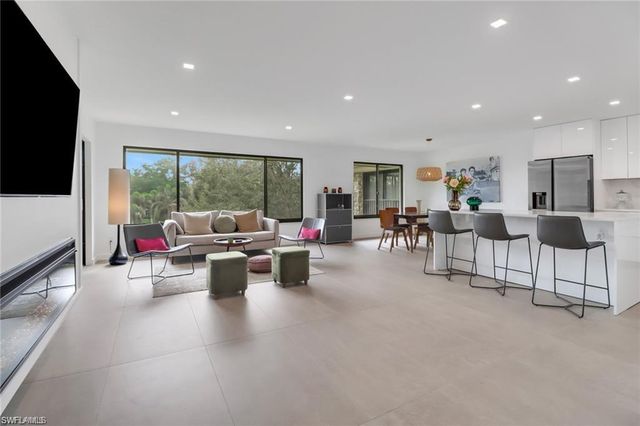 5964 Pelican Bay BLVD 434, Naples, FL 34108