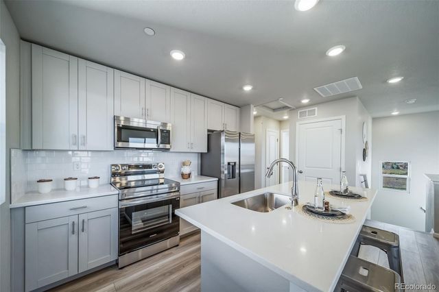 46511 Gold Prairie Drive, Bennett, CO 80102