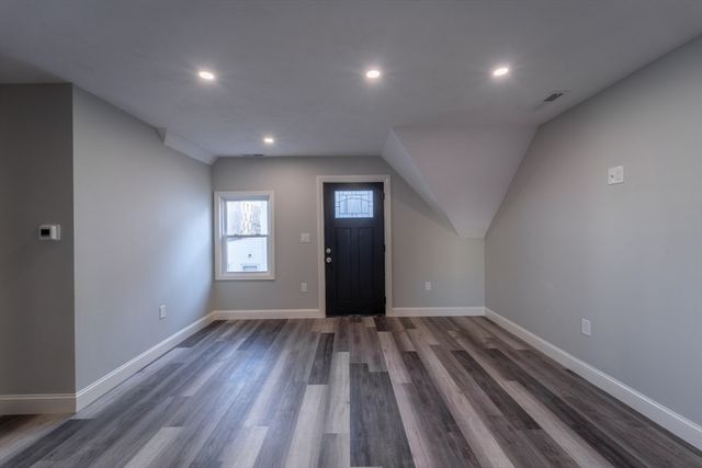 72 Florence St 2, Worcester, MA 01603