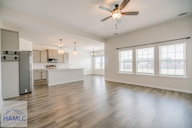 215 Deerfield Drive NE, Ludowici, GA 31316
