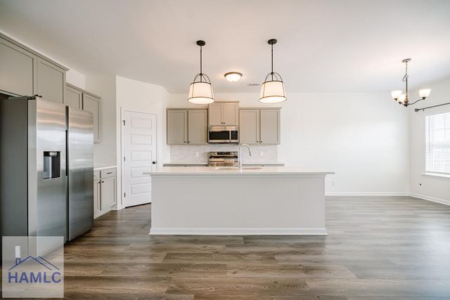 215 Deerfield Drive NE, Ludowici, GA 31316