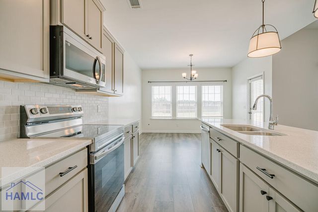 215 Deerfield Drive NE, Ludowici, GA 31316