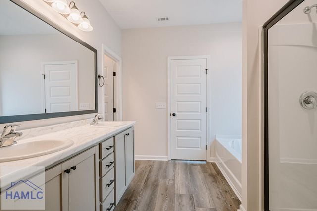 215 Deerfield Drive NE, Ludowici, GA 31316