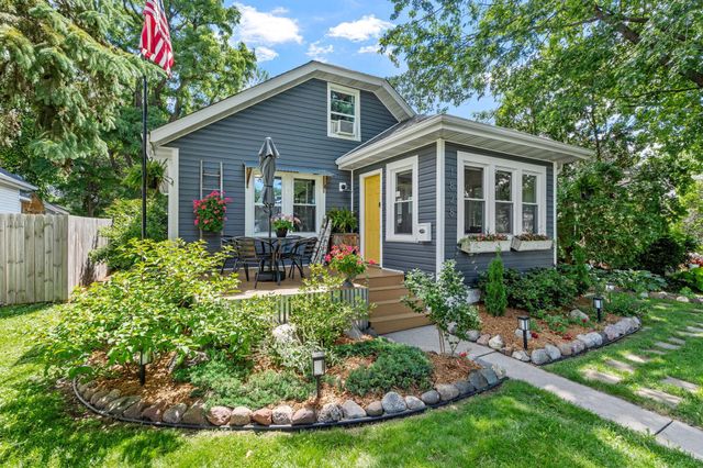 1828 Eustis Street, Lauderdale, MN 55113