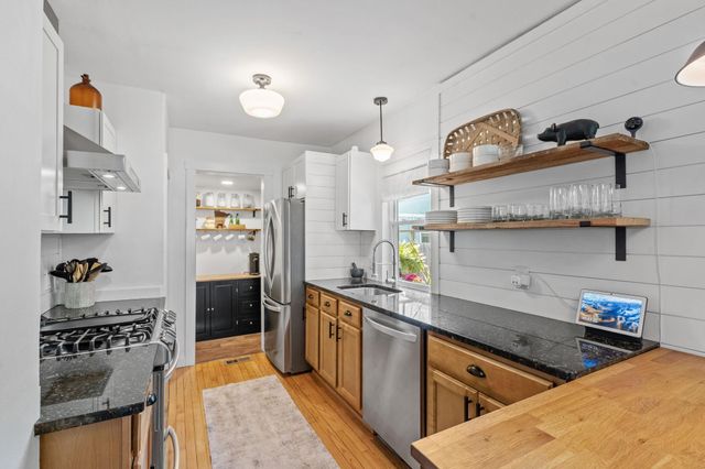 1828 Eustis Street, Lauderdale, MN 55113