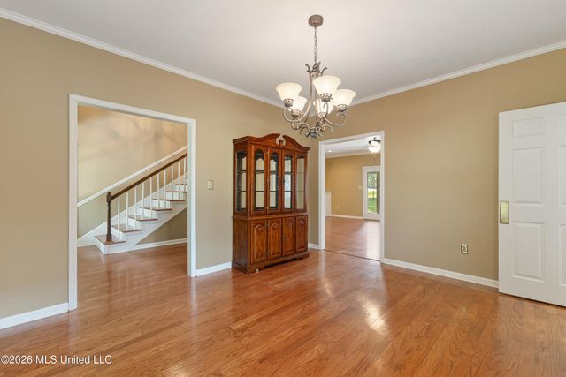 87 Fairlake Drive, Hattiesburg, MS 39402
