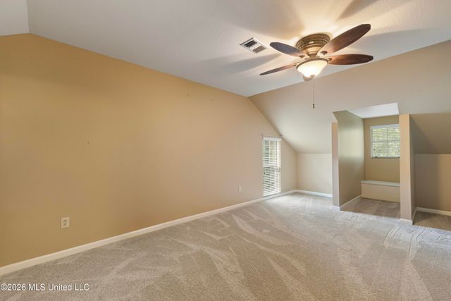 87 Fairlake Drive, Hattiesburg, MS 39402