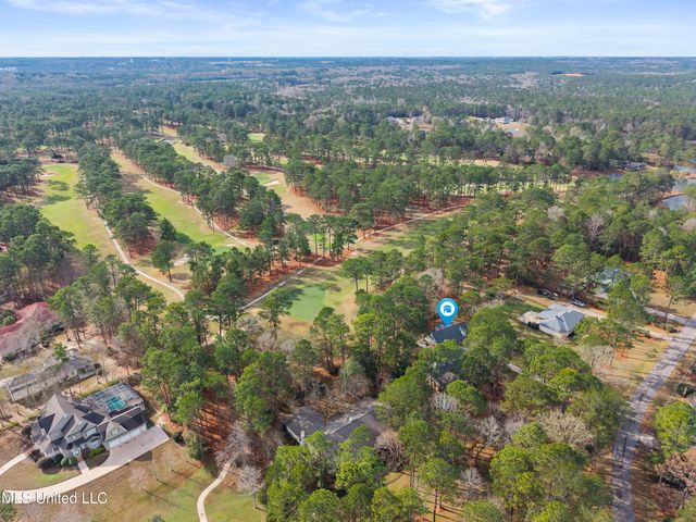 87 Fairlake Drive, Hattiesburg, MS 39402